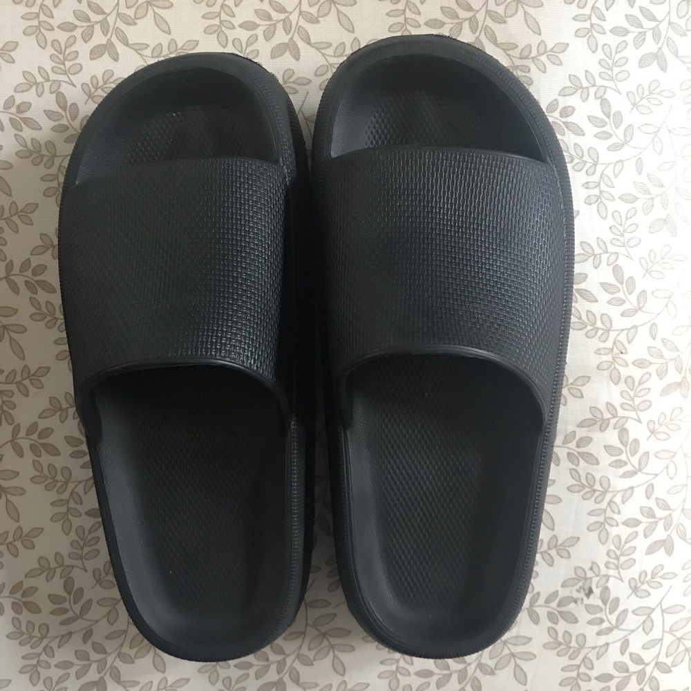 Black Chunky Slides - Size 37